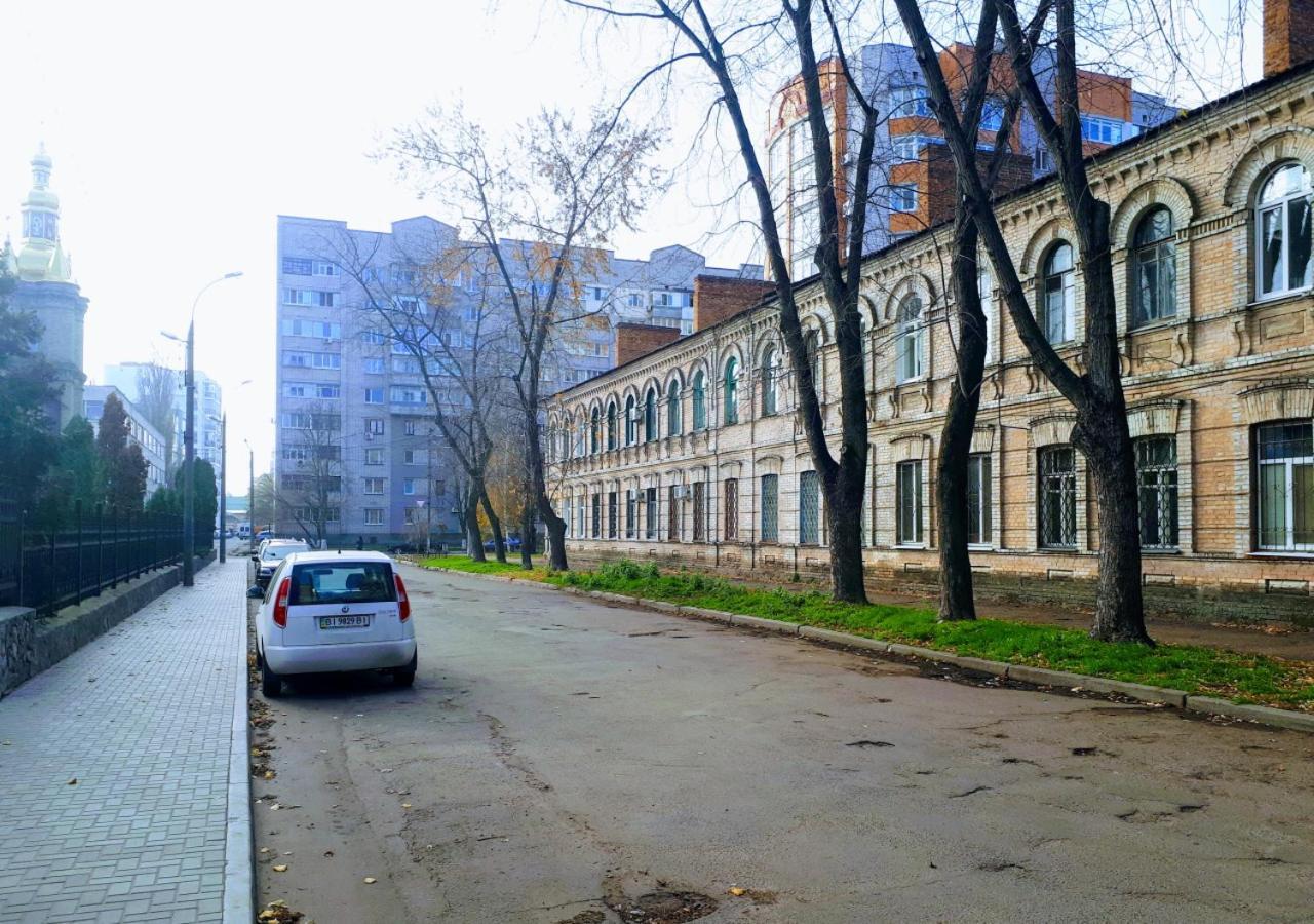 Viva Olive - Студия Со Спальней В Центре Kremenchuk Ngoại thất bức ảnh