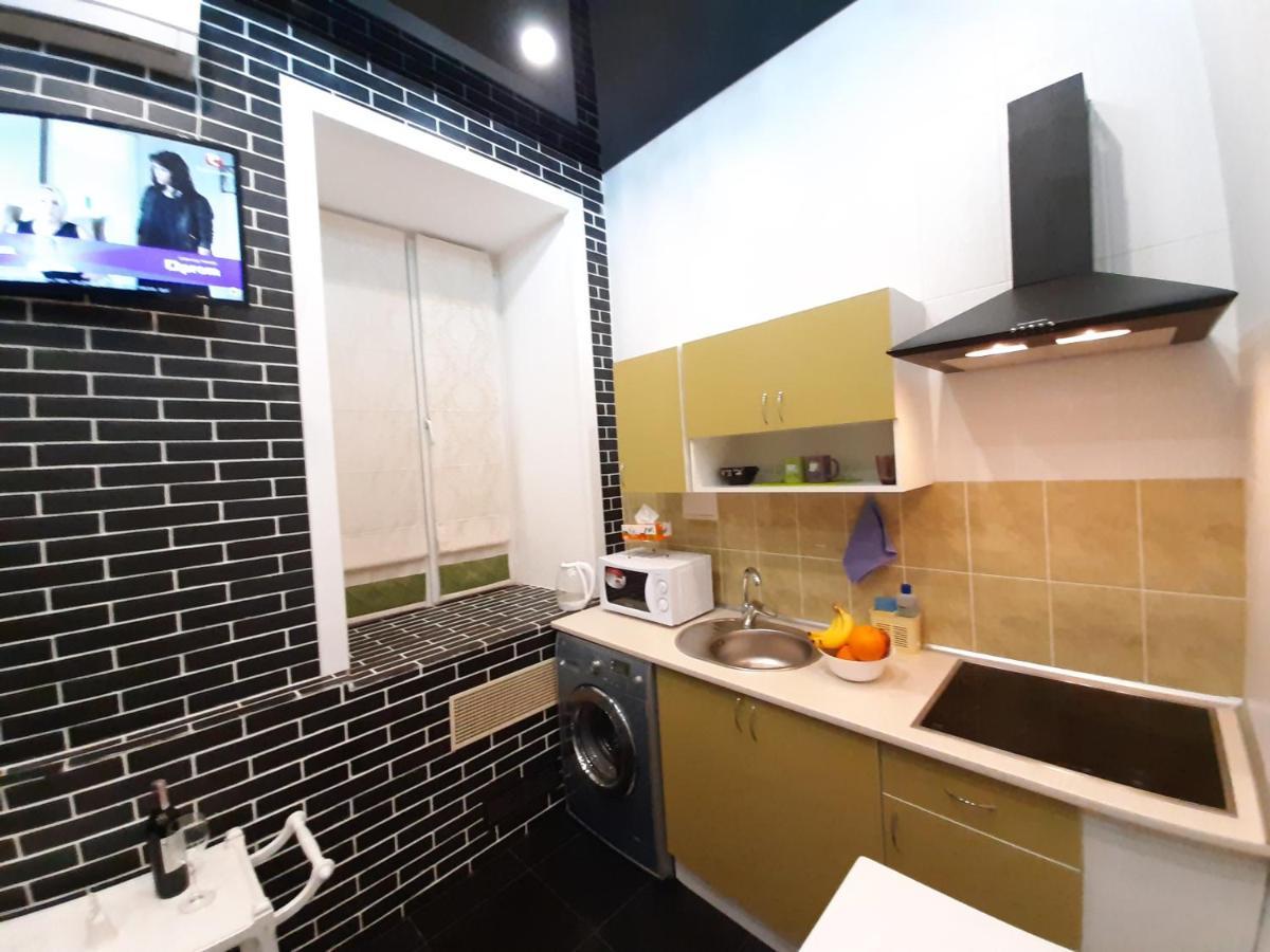 Viva Olive - Студия Со Спальней В Центре Kremenchuk Ngoại thất bức ảnh